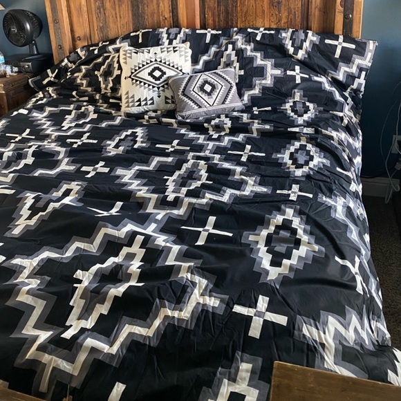 Pendleton Bedding New In Box 5 Piece Aztec Pendleton Comforter Set